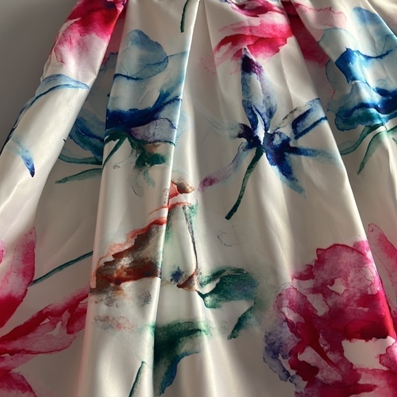 SATIN Midi Skirt Watercolor Flowers - Picture 5 of 8